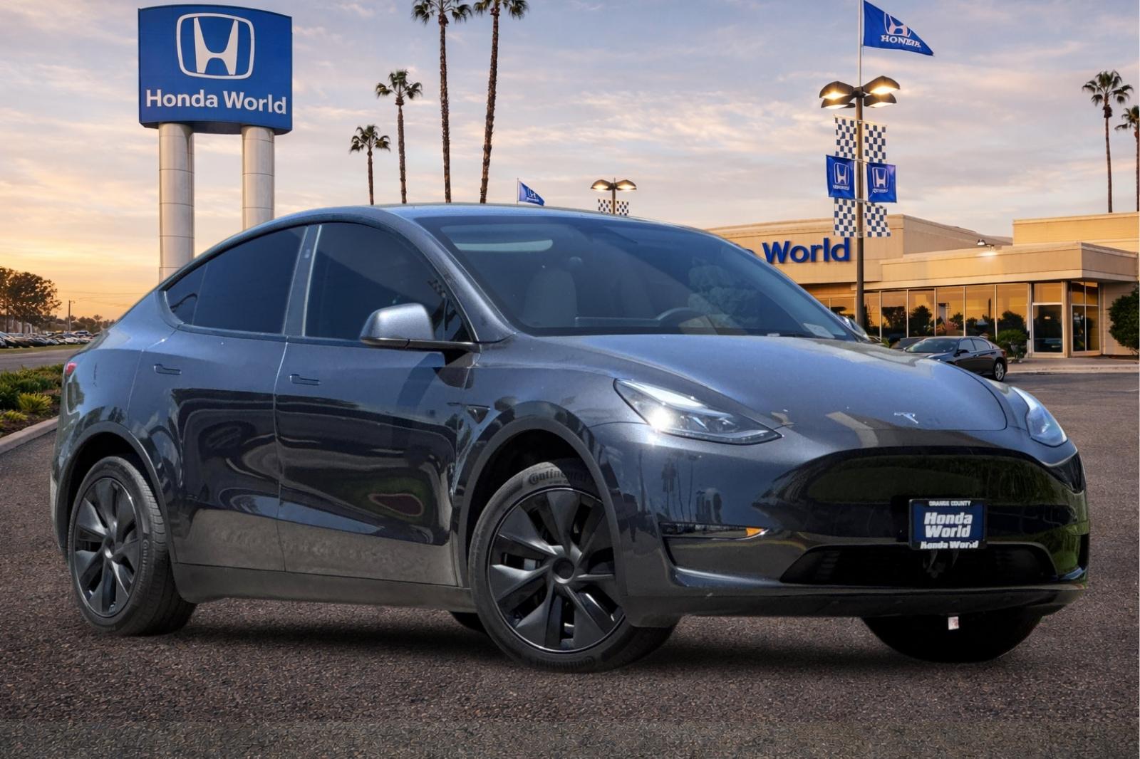 tesla model y 2025 7SAYGDEDXSF281765 image tesla model y 2025 7SAYGDEDXSF281765 image